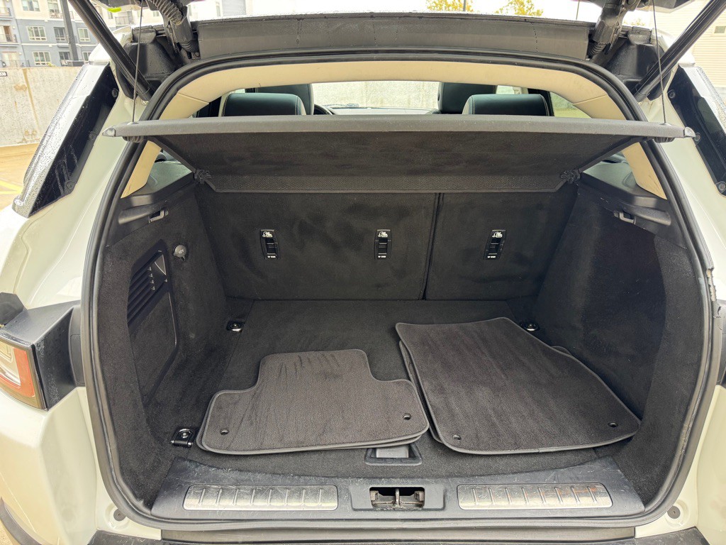 2016 Land Rover Range Rover Evoque Image 24