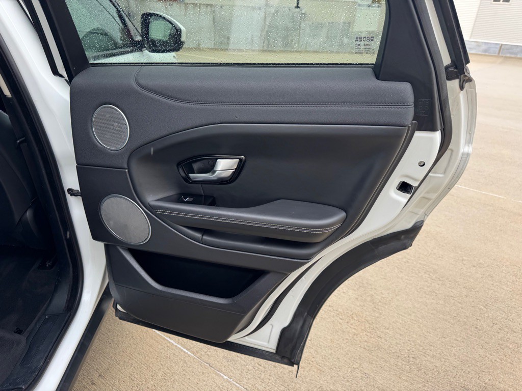 2016 Land Rover Range Rover Evoque Image 25