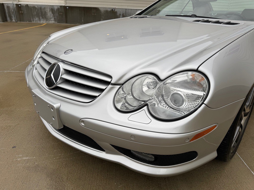 2003 Mercedes-Benz SL-Class Image 3