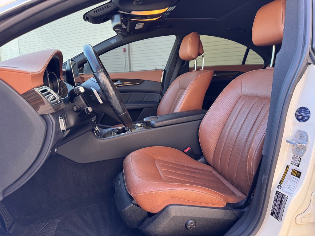 2015 Mercedes-Benz CLS-Class Image 12