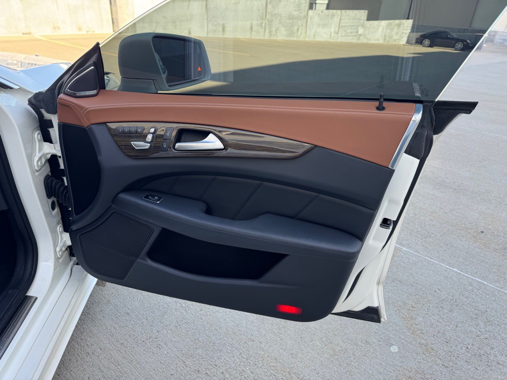 2015 Mercedes-Benz CLS-Class Image 33