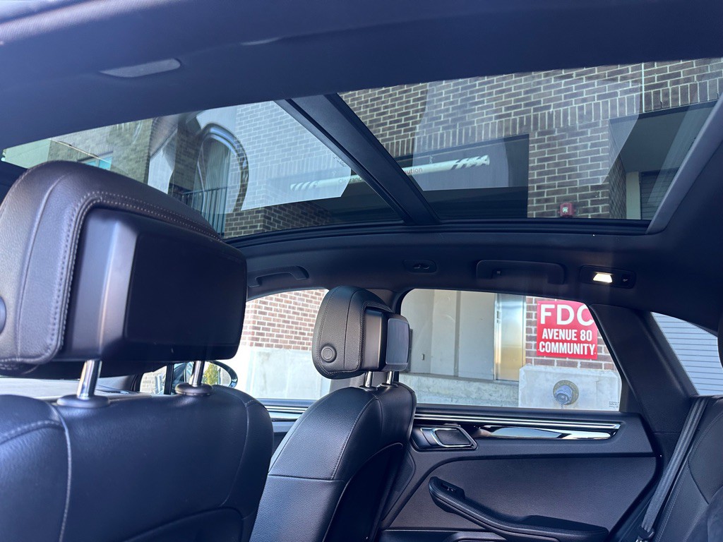 2020 Porsche Macan Image 19