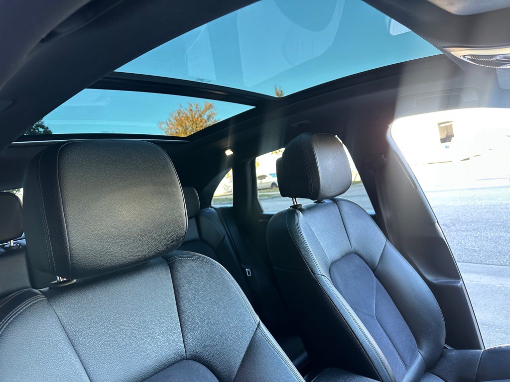 2020 Porsche Macan Image 27