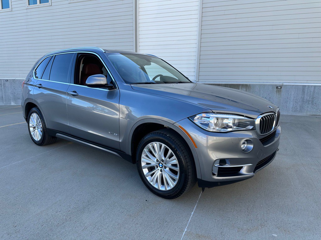 2016 BMW X5 Image 1