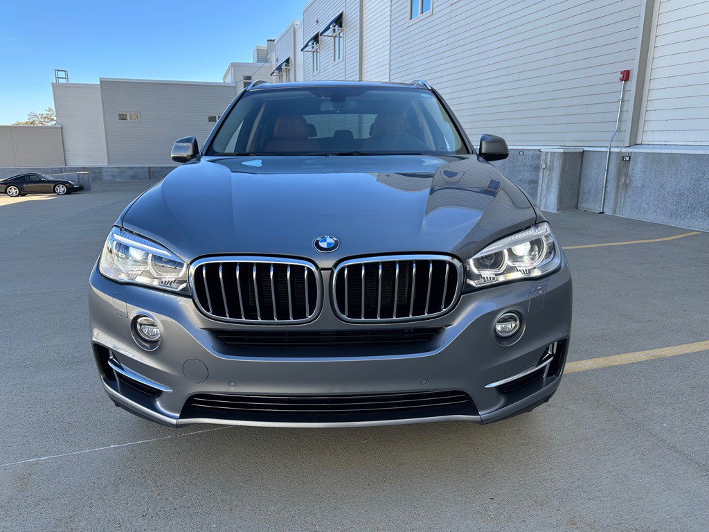2016 BMW X5 Image 2