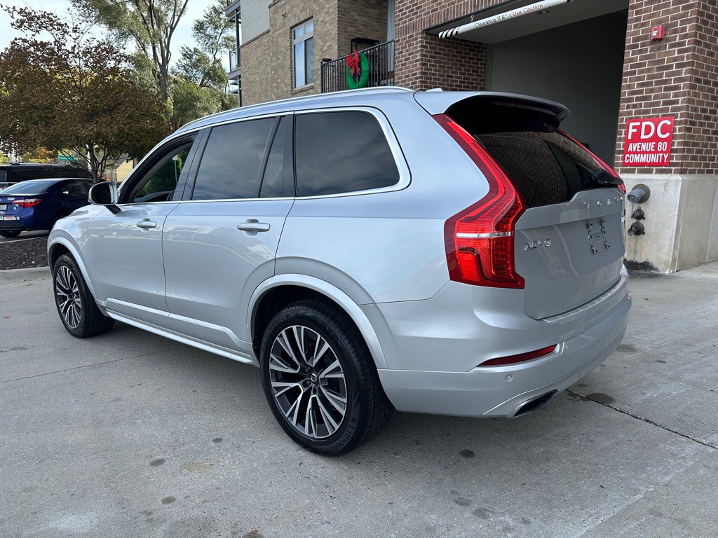 2020 Volvo XC90 Image 3
