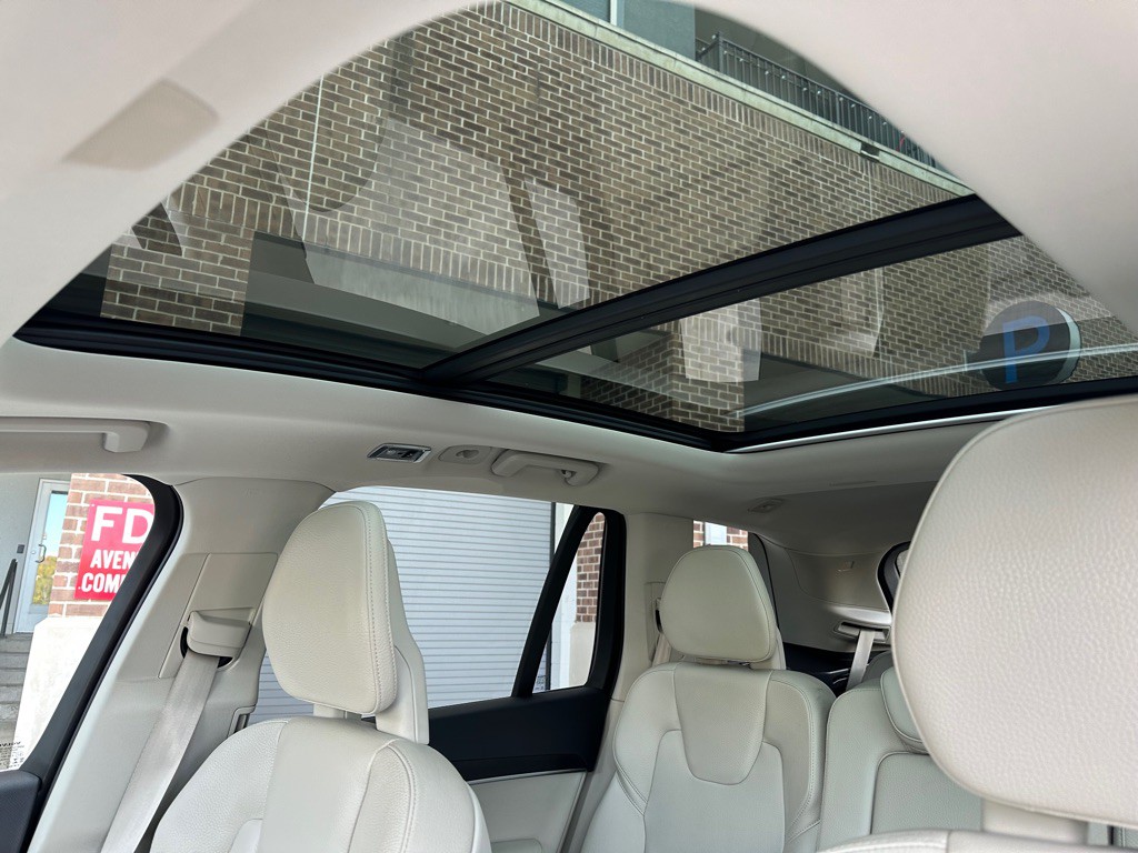 2020 Volvo XC90 Image 9