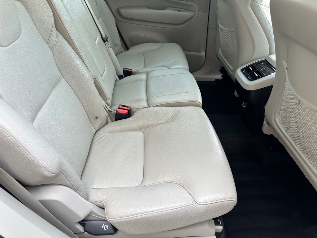 2020 Volvo XC90 Image 24