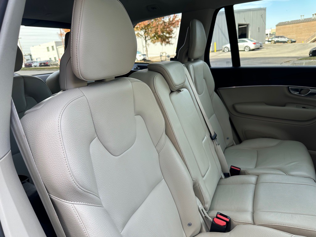 2020 Volvo XC90 Image 25