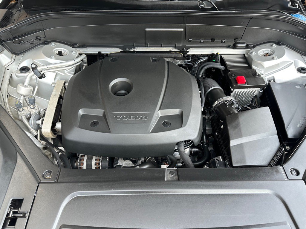 2020 Volvo XC90 Image 33