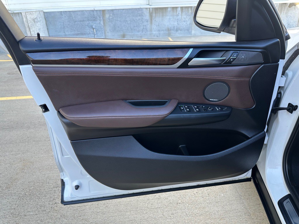 2017 BMW X3 Image 11