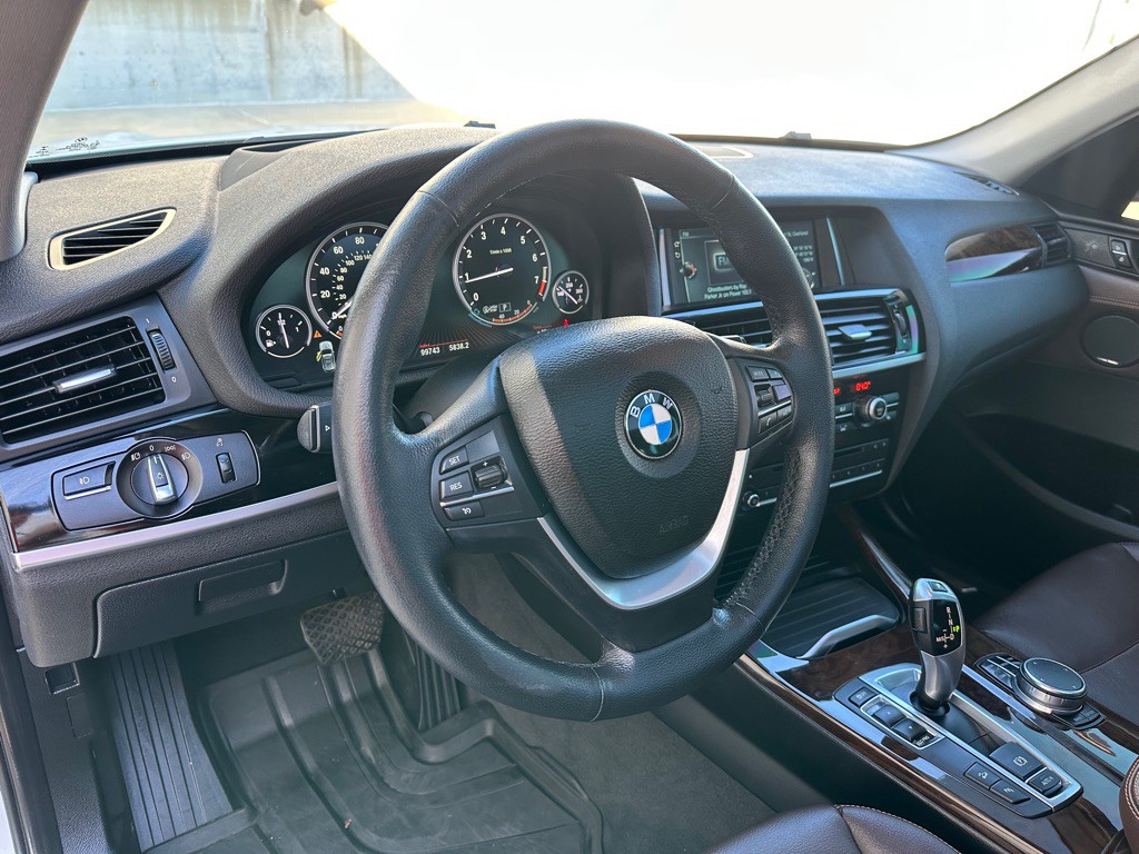 2017 BMW X3 Image 12