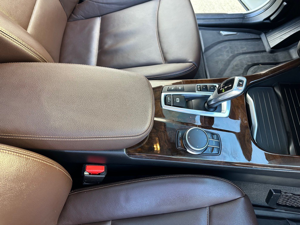 2017 BMW X3 Image 25