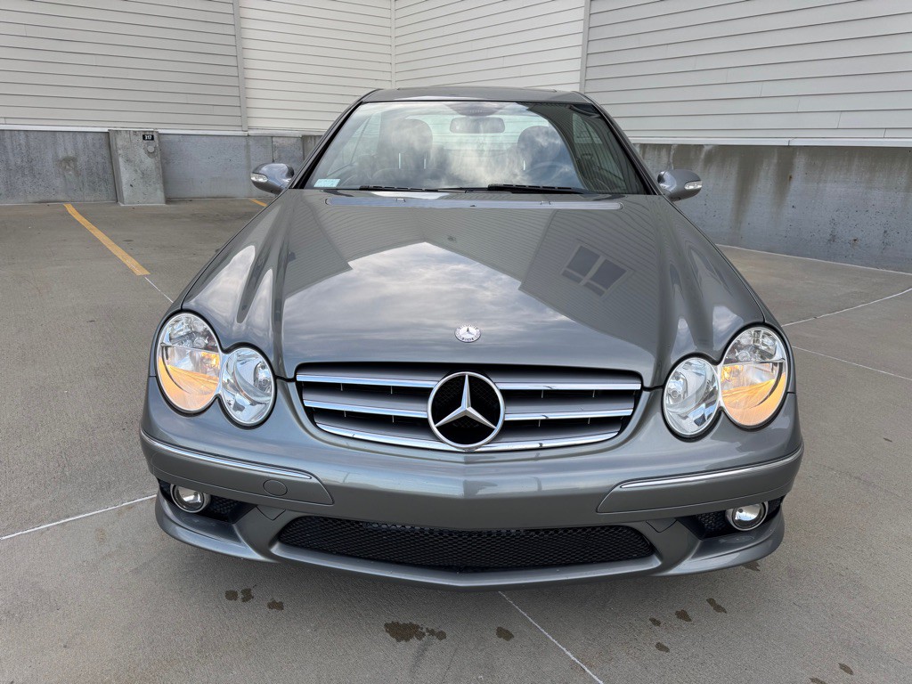 2009 Mercedes-Benz CLK-Class Image 8