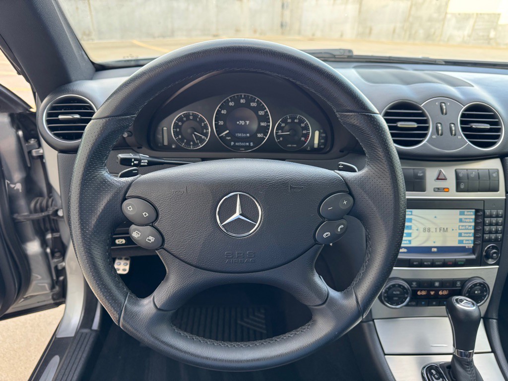 2009 Mercedes-Benz CLK-Class Image 16