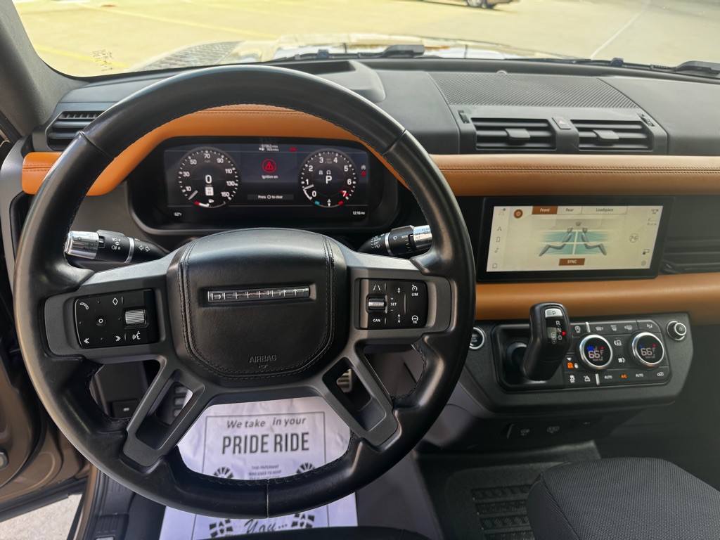 2020 Land Rover Defender Image 11