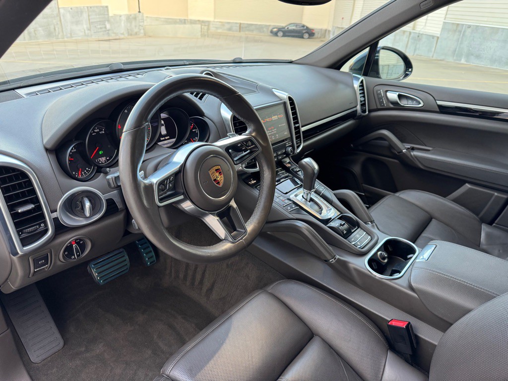 2018 Porsche Cayenne Image 13