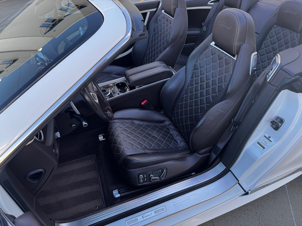 2016 Bentley Continental Image 13