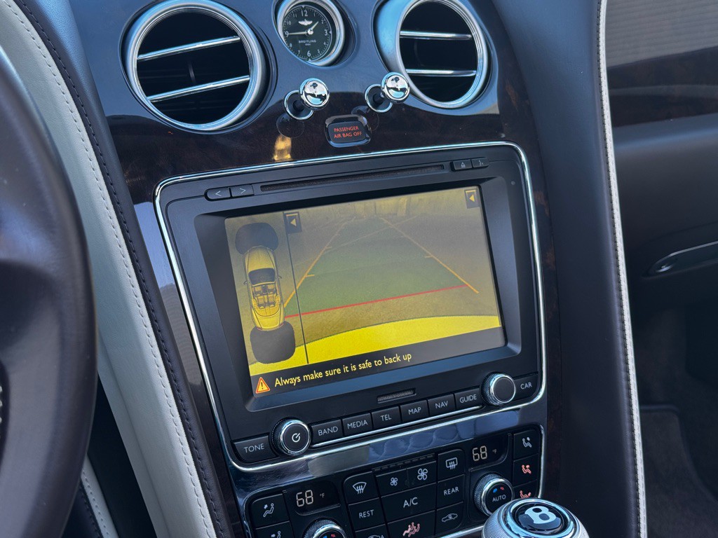 2016 Bentley Continental Image 16