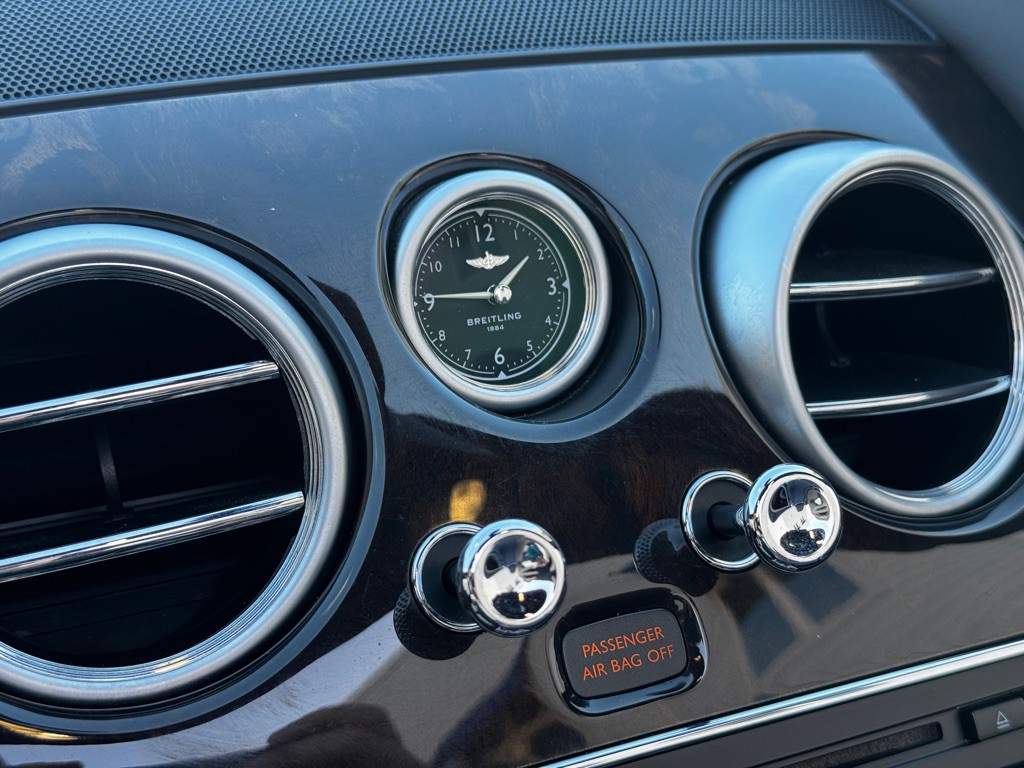 2016 Bentley Continental Image 18