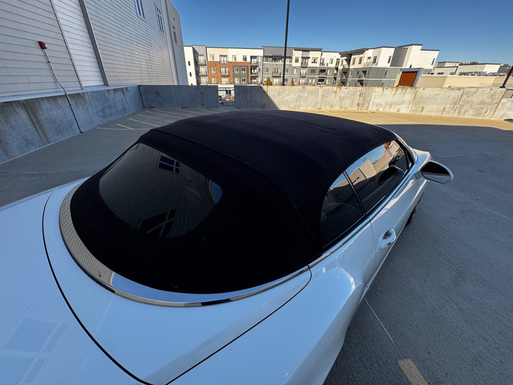 2016 Bentley Continental Image 30