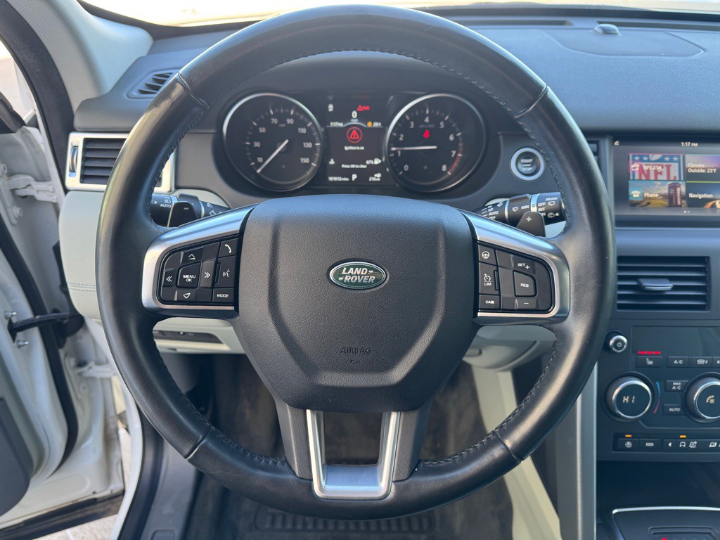 2018 Land Rover Discovery Sport Image 14