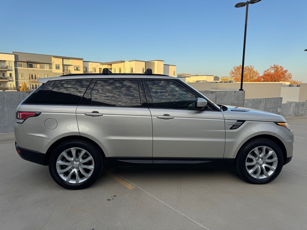 2014 Land Rover Range Rover Sport Image 2