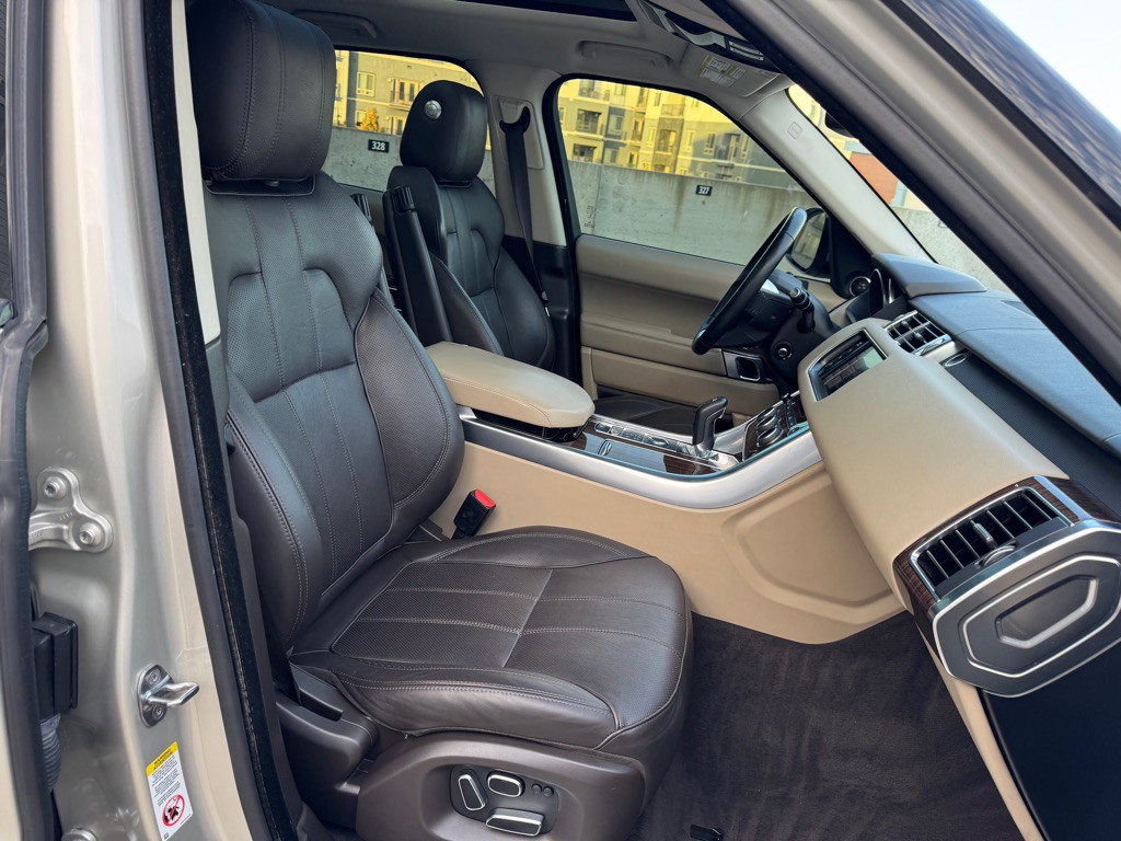 2014 Land Rover Range Rover Sport Image 35