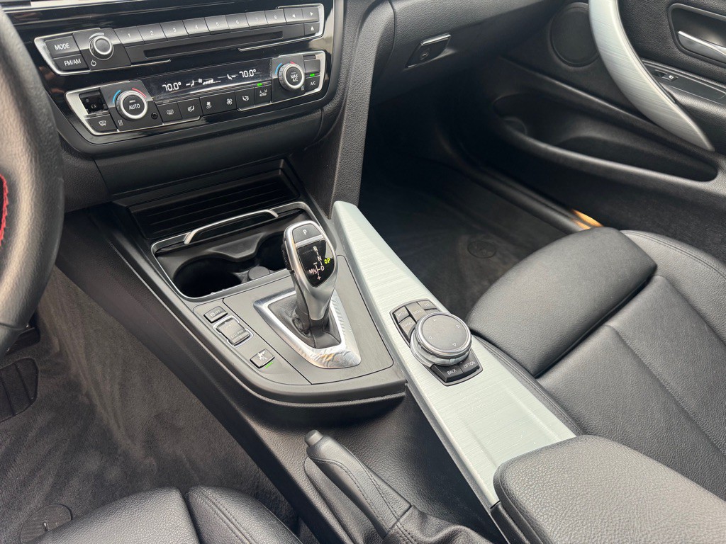 2016 BMW 4 Series Image 17