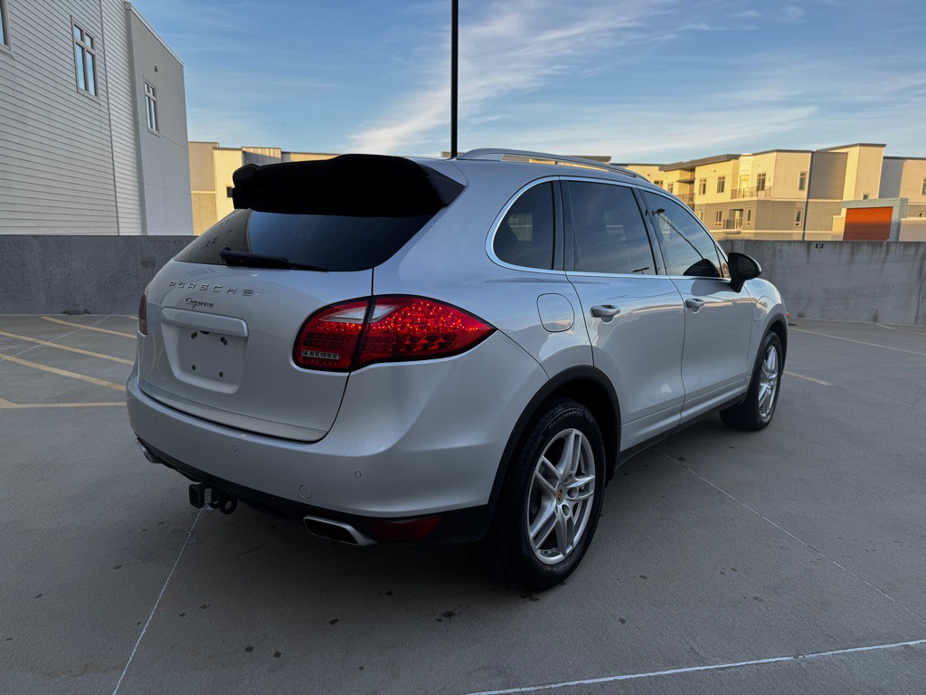 2013 Porsche Cayenne Image 7