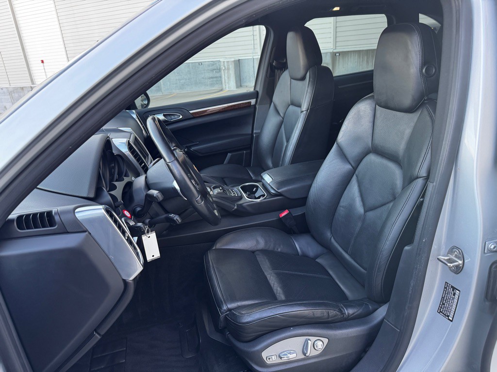2013 Porsche Cayenne Image 11