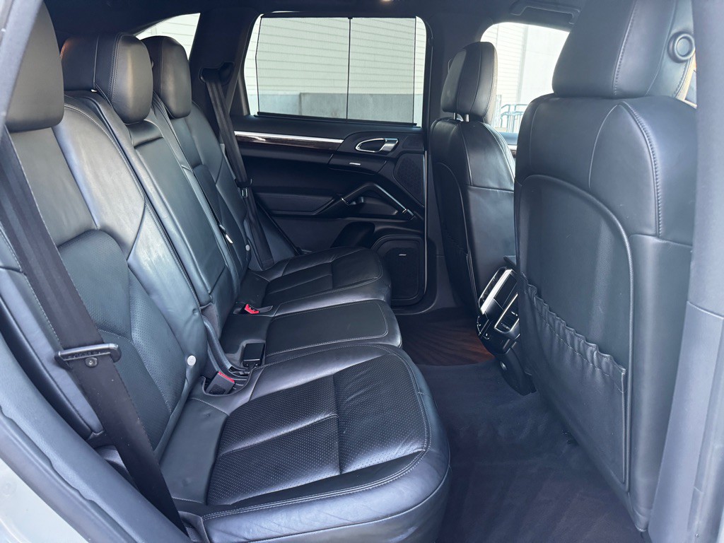 2013 Porsche Cayenne Image 21