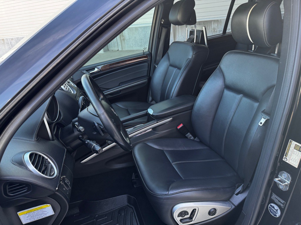 2012 Mercedes-Benz GL-Class Image 10