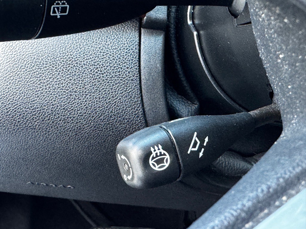 2012 Mercedes-Benz GL-Class Image 11