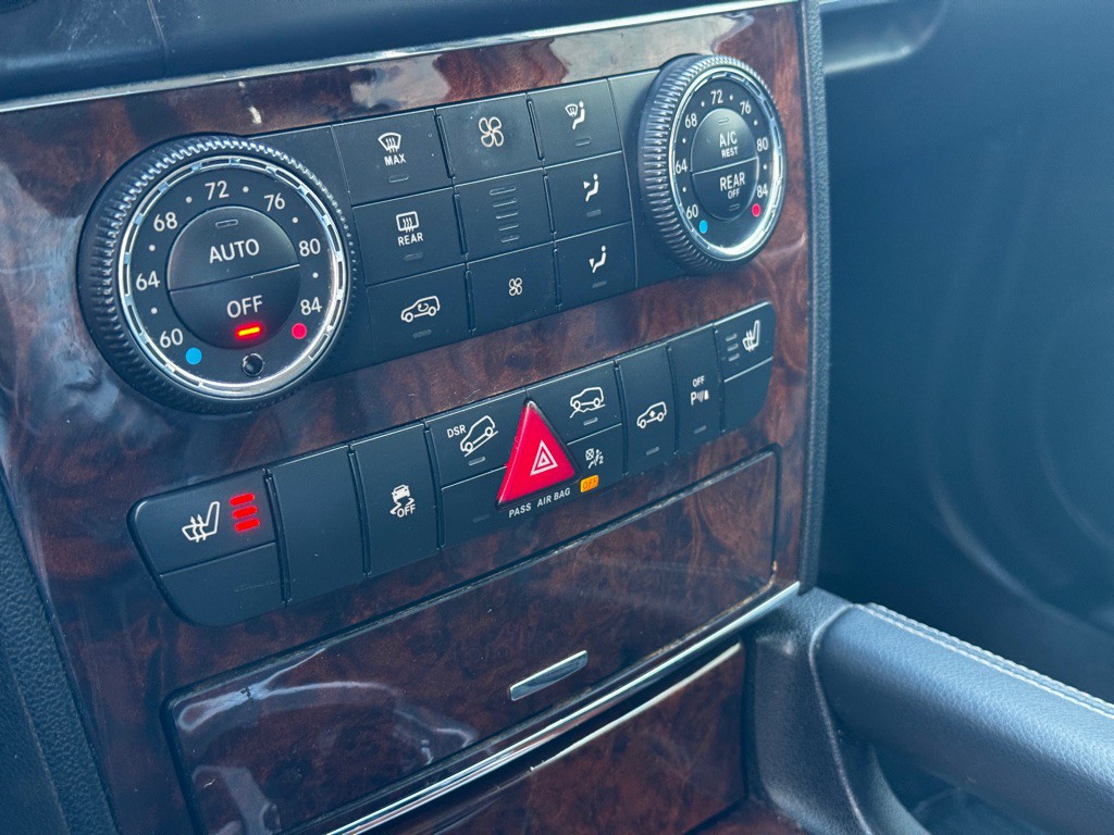 2012 Mercedes-Benz GL-Class Image 12