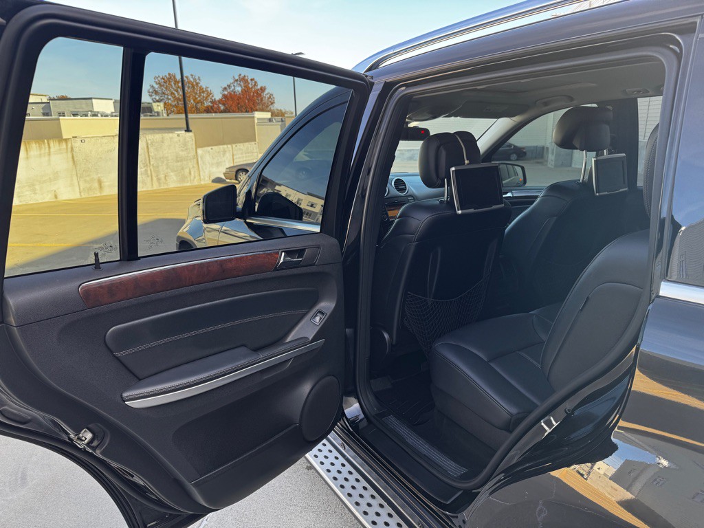 2012 Mercedes-Benz GL-Class Image 15