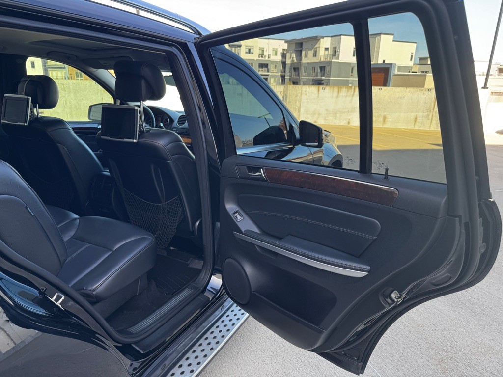 2012 Mercedes-Benz GL-Class Image 19