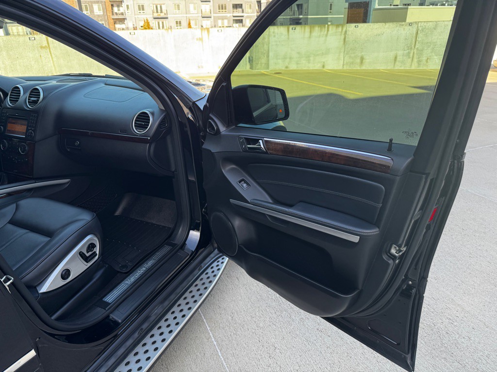 2012 Mercedes-Benz GL-Class Image 22