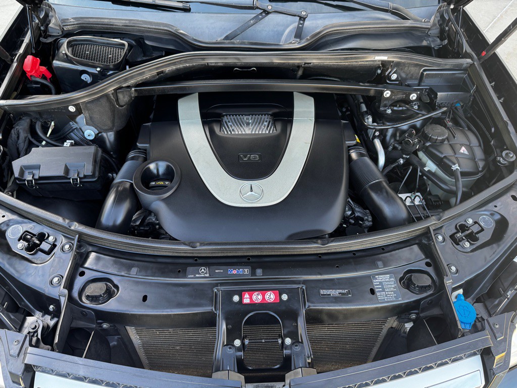 2012 Mercedes-Benz GL-Class Image 25