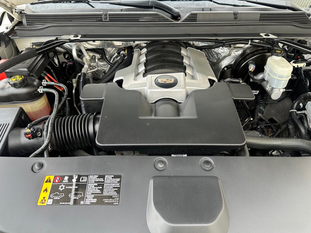 2017 Cadillac Escalade Image 25