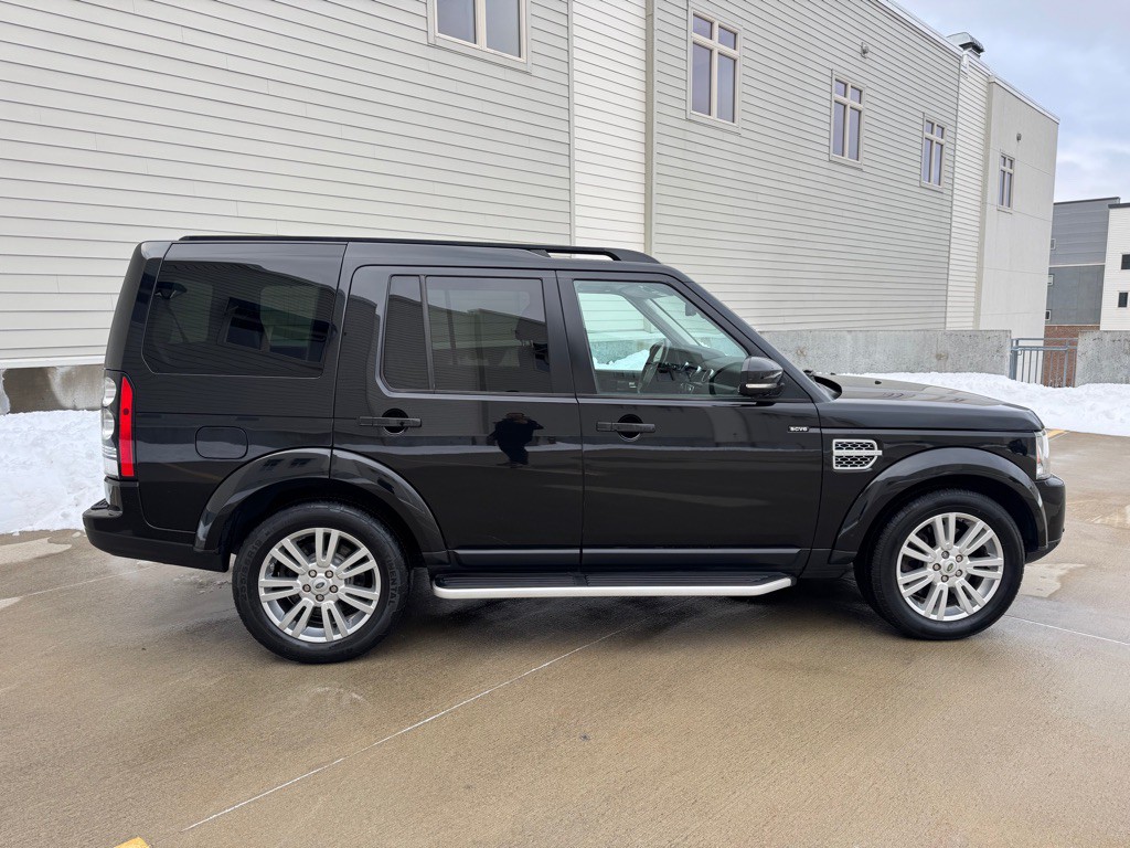 2015 Land Rover LR4 Image 2
