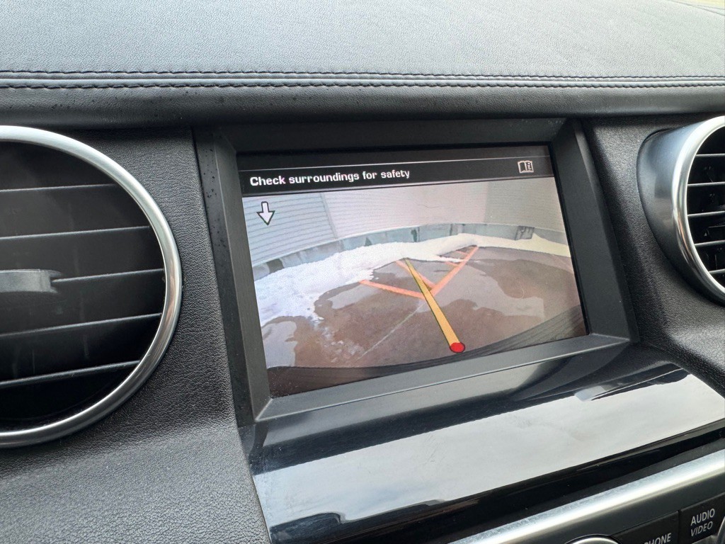 2015 Land Rover LR4 Image 20