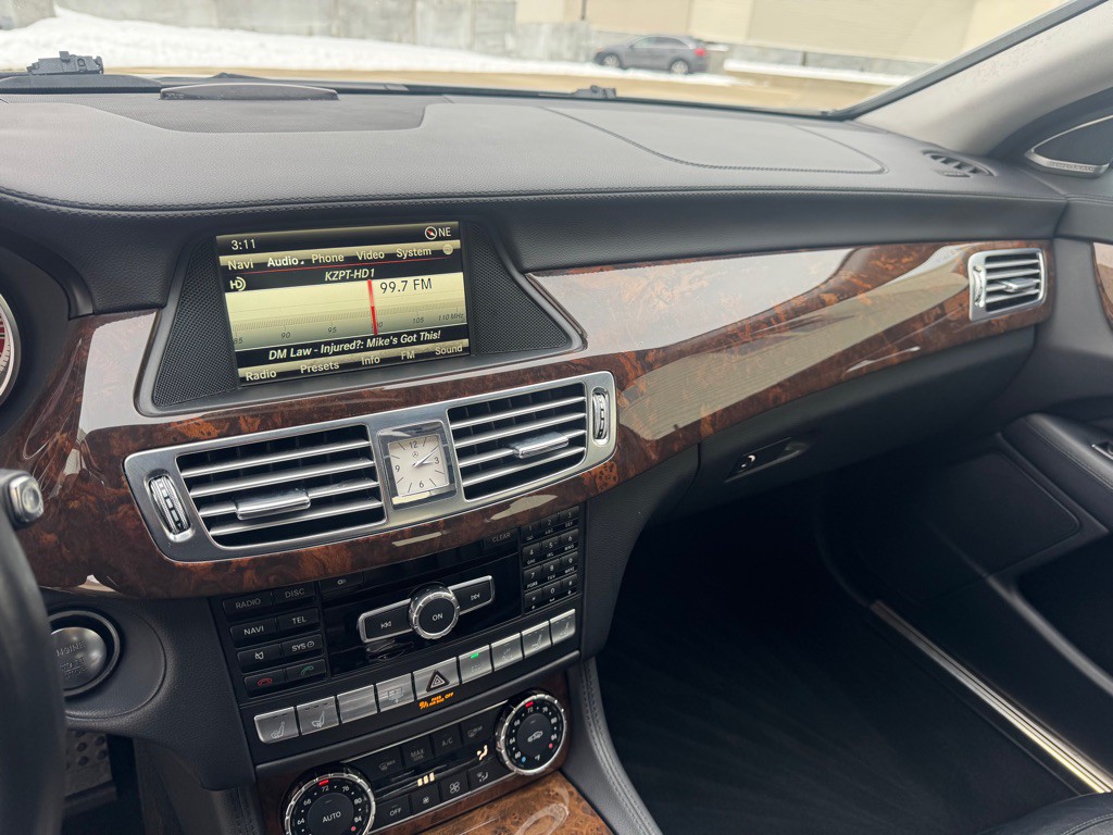 2014 Mercedes-Benz CLS-Class Image 16