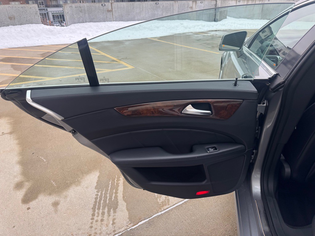 2014 Mercedes-Benz CLS-Class Image 25