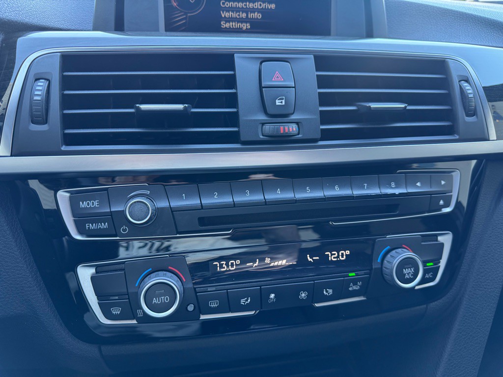 2016 BMW 3 Series Image 18