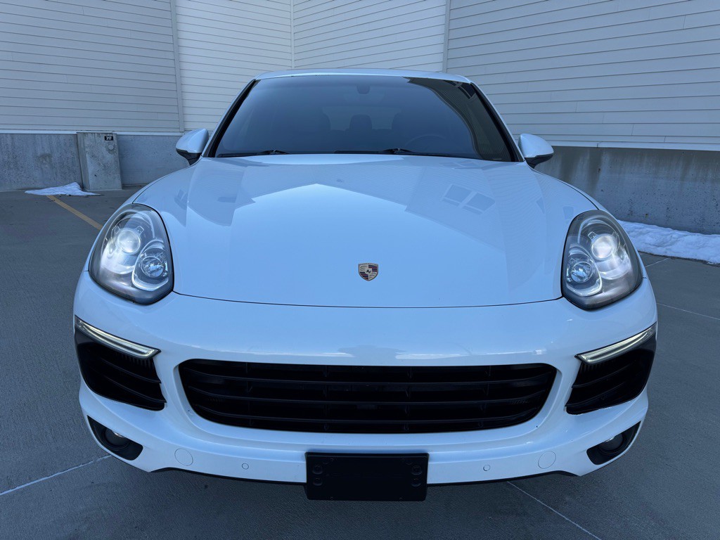 2015 Porsche Cayenne Image 8