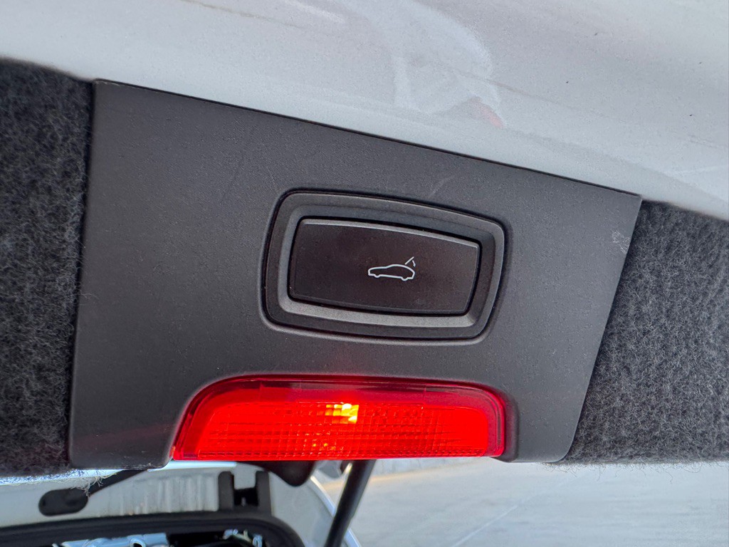 2015 Porsche Cayenne Image 27