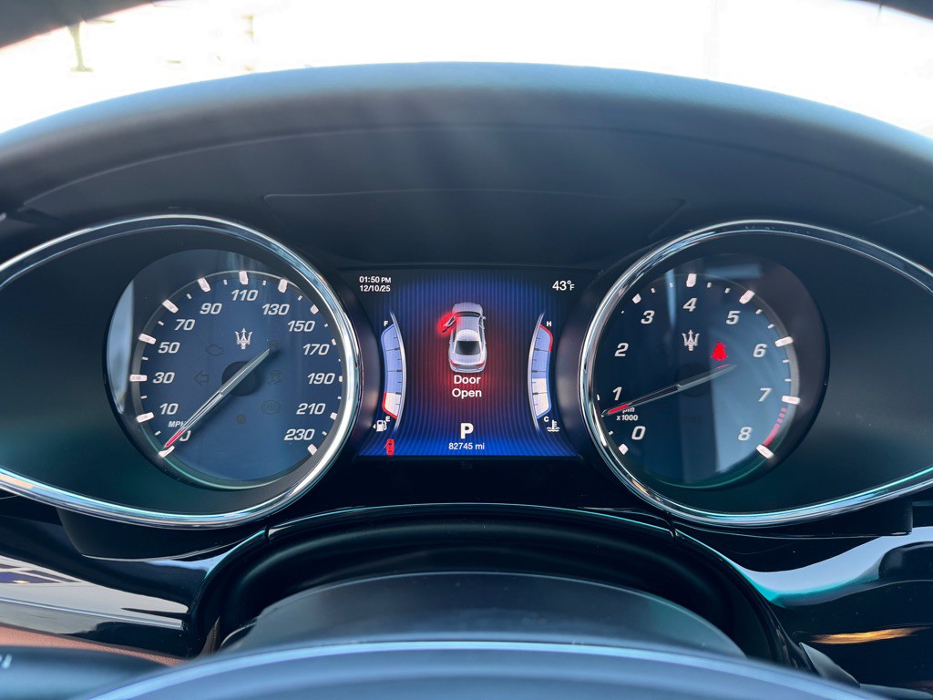 2016 Maserati Quattroporte Image 13