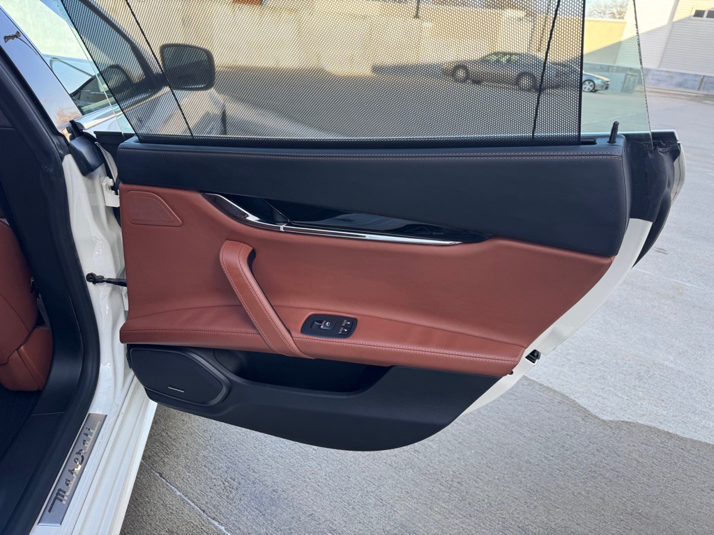 2016 Maserati Quattroporte Image 20