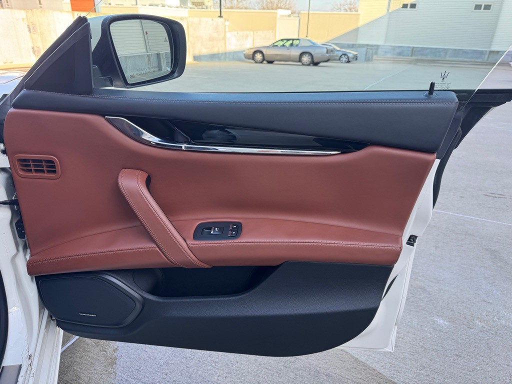 2016 Maserati Quattroporte Image 22